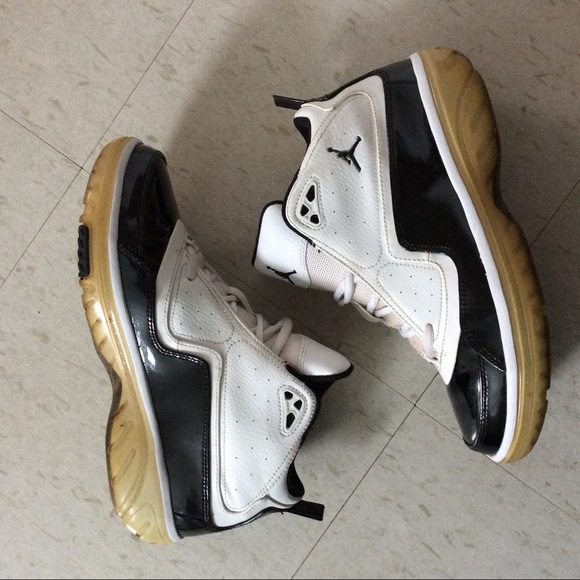 CLEARANCE🎉HP🎉Air Jordan Basketball - Picture 2 of 8